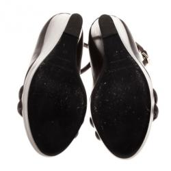 مملوكة مسبقًا Burberry Brown Leather T Strap Wedge Pumps Size 37