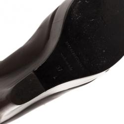 مملوكة مسبقًا Burberry Brown Leather T Strap Wedge Pumps Size 37