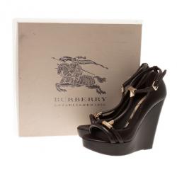 مملوكة مسبقًا Burberry Brown Leather T Strap Wedge Pumps Size 37