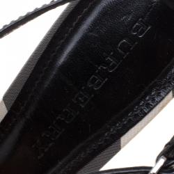 مملوكة مسبقًا Burberry Black Leather Brit Check Fabric  Buckle Detail Cross Strap Sandals Size 38