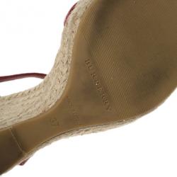 مملوكة مسبقًا Burberry Red Leather Novacheck T Strap Espadrilles Wedges Size 37