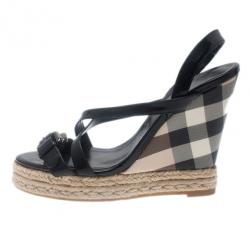 مملوكة مسبقًا Burberry Black Patent Check Espadrilles Wedge Sandals Size 38