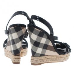 مملوكة مسبقًا Burberry Black Patent Check Espadrilles Wedge Sandals Size 38