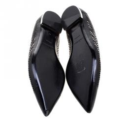 Pre Owned حذاء فلات بربري براد شو أسود بتفريغات ليزر مقدمة مدببة مقاس 39