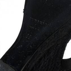 مملوكة مسبقًا Burberry Black Leather Thong Espadrilles Wedges Size 38