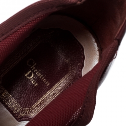 Pre Owned حذاء بوتيز كاحل بربري مقدمة مفتوحة أربطة جلد لامع وشبك مطاطي مقاس 37