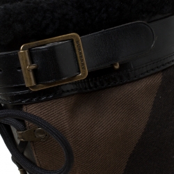 مملوكة مسبقًا Burberry Black Leather And Brown Mega Check Canvas Lace Up Fur Lined High Weather Boots Size 36