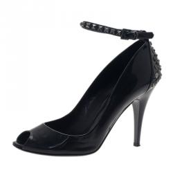 مملوكة مسبقًا Burberry Black Patent Studded Ankle Strap Pumps Size 39