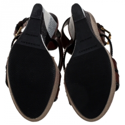 مملوكة مسبقًا Burberry Burgundy Leather And Nova Check Canvas Cross Strap Wedge Open Toe Sandals Size 39