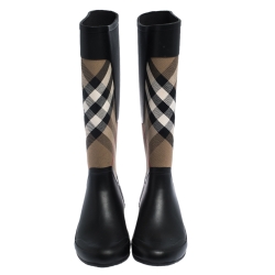 مملوكة مسبقًا Burberry Black/Beige House Check Fabric And Rubber Clemence Rain Boots Size 39