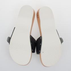 مملوكة مسبقًا Burberry Black Leather Buckle Wooden Clogs Size 37