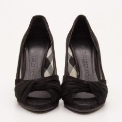 مملوكة مسبقًا Burberry Black Suede Twisted Peep Toe Pumps Size 36