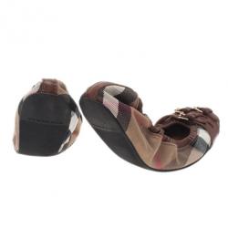 مملوكة مسبقًا Burberry Novacheck Canvas and Leather Buckle Ballet Flats Size 39