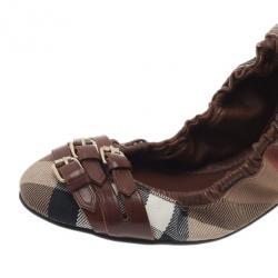 مملوكة مسبقًا Burberry Novacheck Canvas and Leather Buckle Ballet Flats Size 39