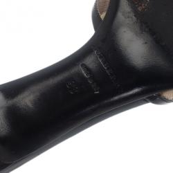 Pre Owned Burberry Novacheck Buckle Slides Size 38