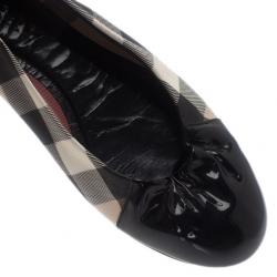 مملوكة مسبقًا Burberry Black Patent Cap Toe House Check Ballet Flats Size 39
