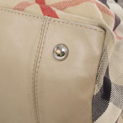 مملوكة مسبقًا Burberry Nova Check Canvas Diaper Bag