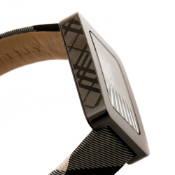 Pre Owned Burberry Black Stainless Steel BU1158 Women's Wristwatch 25 mm
