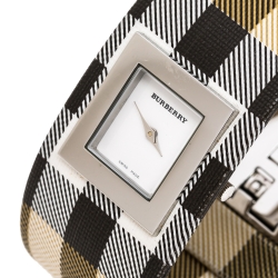 Pre Owned Burberry White Stainless Steel Canvas Signature Nova Check BU4000 Women's Wristwatch 22 mm