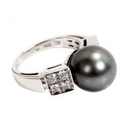 Pre Owned Bvlgari Pearl and Diamond 18k White Gold Ring Size 51