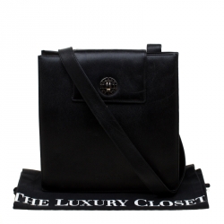 مملوكة مسبقًا حقيبة كتف بربري جلد سوداء