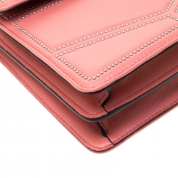 مملوكة مسبقًا Bvlgari Pink Studded Leather Medium Serpenti Forever Shoulder Bag