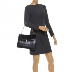 مملوكة مسبقًا حقيبة كتف بلغاري سربنتي فوريفر كبيرة جلد سوداء