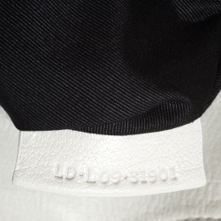 مملوكة مسبقًا Bvlgari White Leather Chandra Hobo 