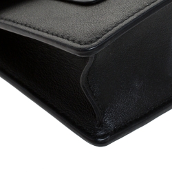 Pre Owned حقيبة كروس بلغاري قلاب جلد سوداء