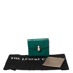 Pre Owned Bvlgari Green Leather Serpenti Forever Trifold Wallet