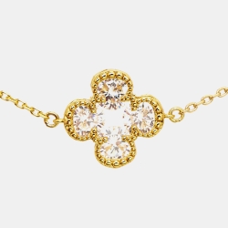 Pre Owned Carolina Herrera Rosetta Insignia Crystals Faux Pearl Gold Tone Bracelet