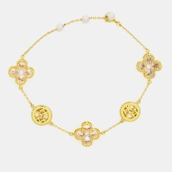 Pre Owned Carolina Herrera Rosetta Insignia Crystals Faux Pearl Gold Tone Bracelet