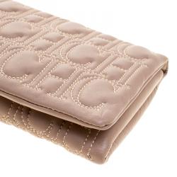 Pre Owned Carolina Herrera Beige Embossed Leather Clutch