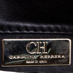 Pre Owned Carolina Herrera Black Quilted Leather Chain Clutch