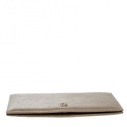 Pre Owned Carolina Herrera Beige Leather Continental Wallet