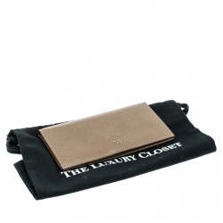 Pre Owned Carolina Herrera Beige Leather Continental Wallet