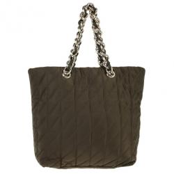 Pre Owned Carolina Herrera Green Nylon Quilted Tote