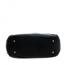 Pre Owned Carolina Herrera Black Pebbled Leather Hobo