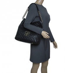 Pre Owned Carolina Herrera Black Quilted Leather Shoulder Bag