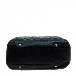 Pre Owned Carolina Herrera Black Quilted Leather Shoulder Bag