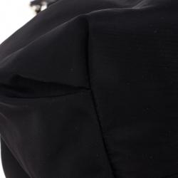 Pre Owned Carolina Herrera Bow Drawstring Chain Hobo Small