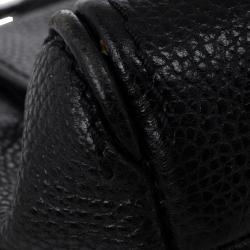 مملوكة مسبقًا Carolina Herrera Black Small Cross Body Bag