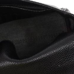 مملوكة مسبقًا Carolina Herrera Black Small Cross Body Bag