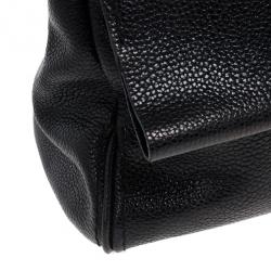 Pre Owned Carolina Herrera Black Minueto Flap Bag