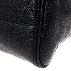 Pre Owned Carolina Herrera Black Minueto Flap Bag