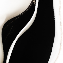 Pre Owned Carolina Herrera Beige/Silver Tweed and Fabric Faux Pearl Embellished Shoulder Bag