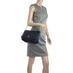 Pre Owned Carolina Herrera Black Quilted Flap Bag