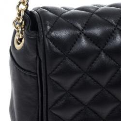 Pre Owned Carolina Herrera Black Quilted Flap Bag