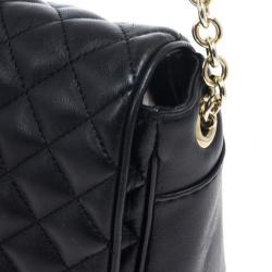 Pre Owned Carolina Herrera Black Quilted Flap Bag