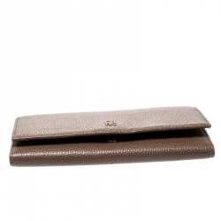 Pre Owned Carolina Herrera Brown Leather Continental Wallet